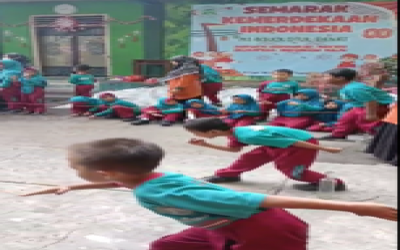 KECERIAAN DAN KEKOMPAKAN LOMBA